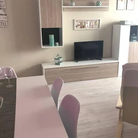 Apartment Center Big Apartment-family & Friends-5 Beds