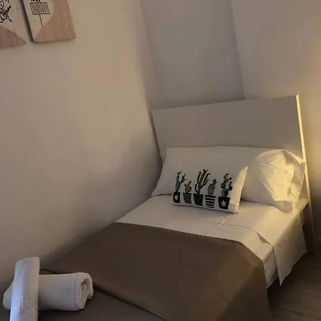 Center Big Apartment-family & Friends-5 Beds *
